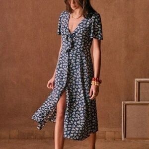 Sézane Ophelia Dress in Cara Print